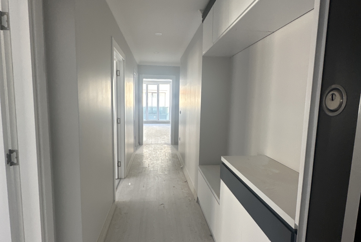 ÇEKMEKÖY REVERANS REZİDANS’DA LÜKS GENİŞ 3+1 SATILIK DAİRE