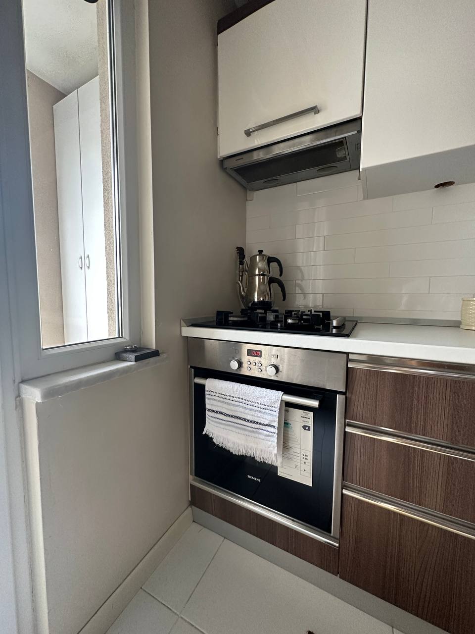 SANCAKTEPE METROYA YÜRÜME MESAFESİ EŞYALI 2+1 ARA KAT DAİRE