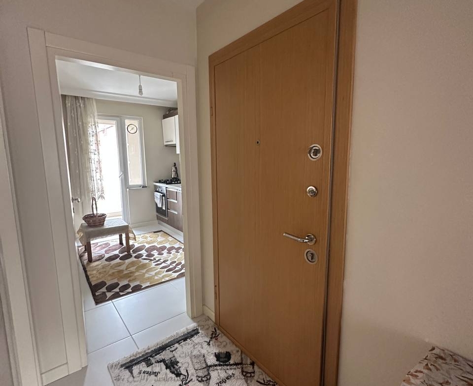 SANCAKTEPE METROYA YÜRÜME MESAFESİ EŞYALI 2+1 ARA KAT DAİRE