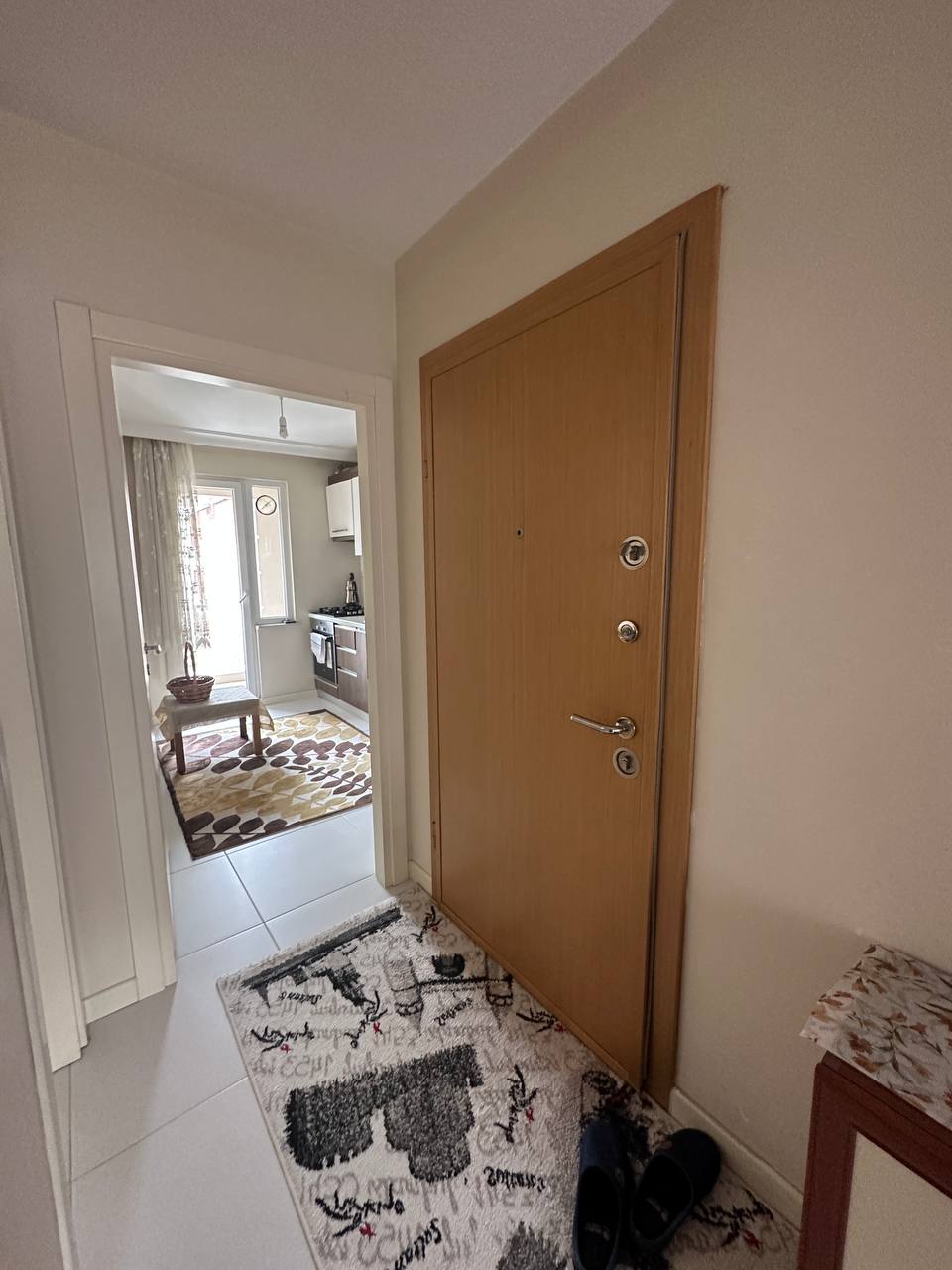 SANCAKTEPE METROYA YÜRÜME MESAFESİ EŞYALI 2+1 ARA KAT DAİRE
