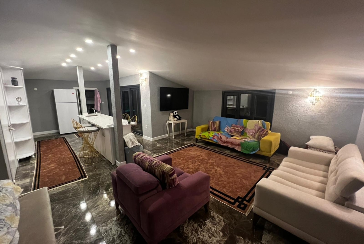 ŞİLE ‘DE ULTRA LÜKS EŞYALI KİRALIK 4+1 TRİPLEX VİLLA