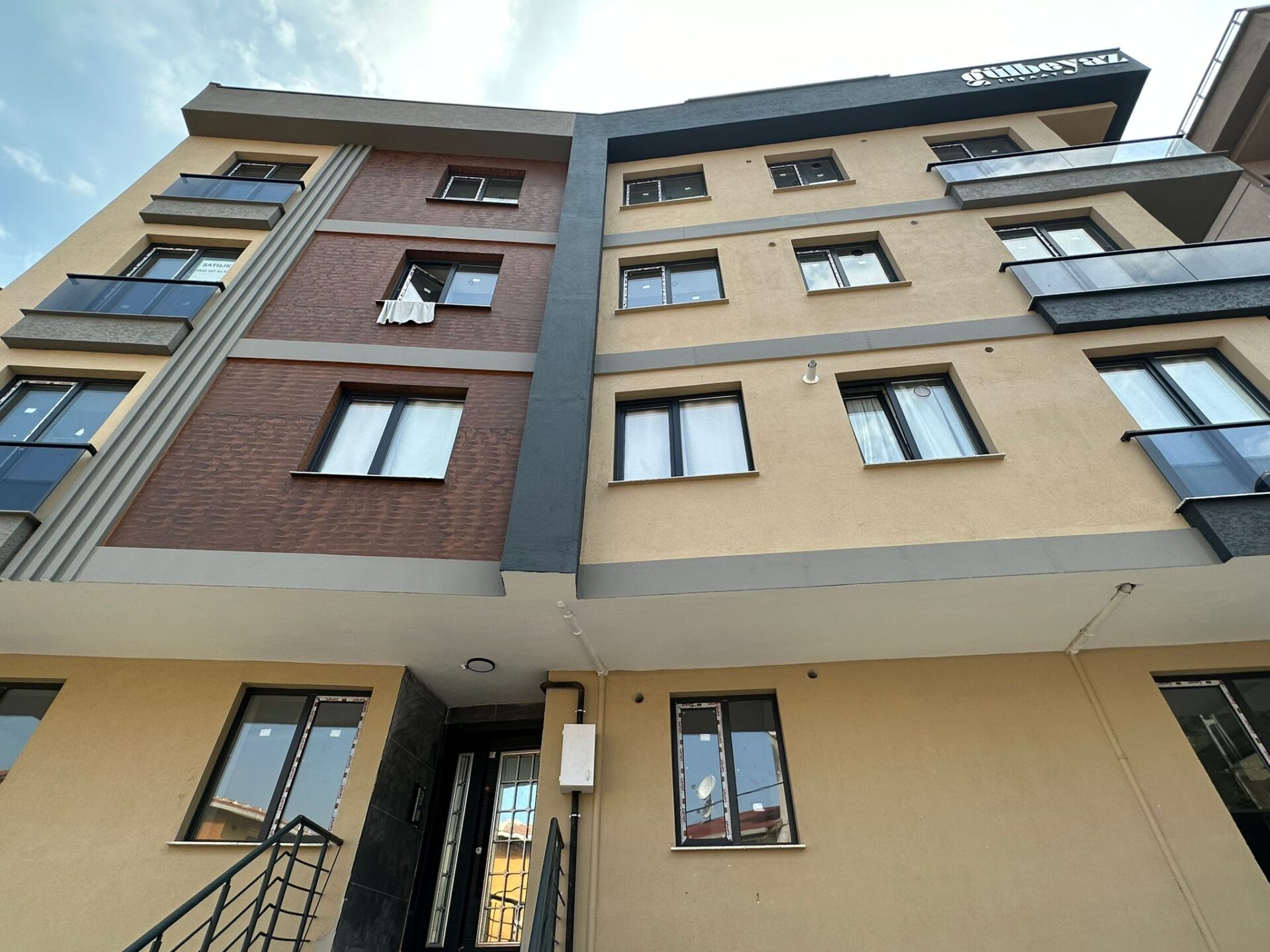 FIRSAT YENİDOĞAN SON DURAK YÜRÜME MESAFESİ 2+1 ARA KAT SATILIK