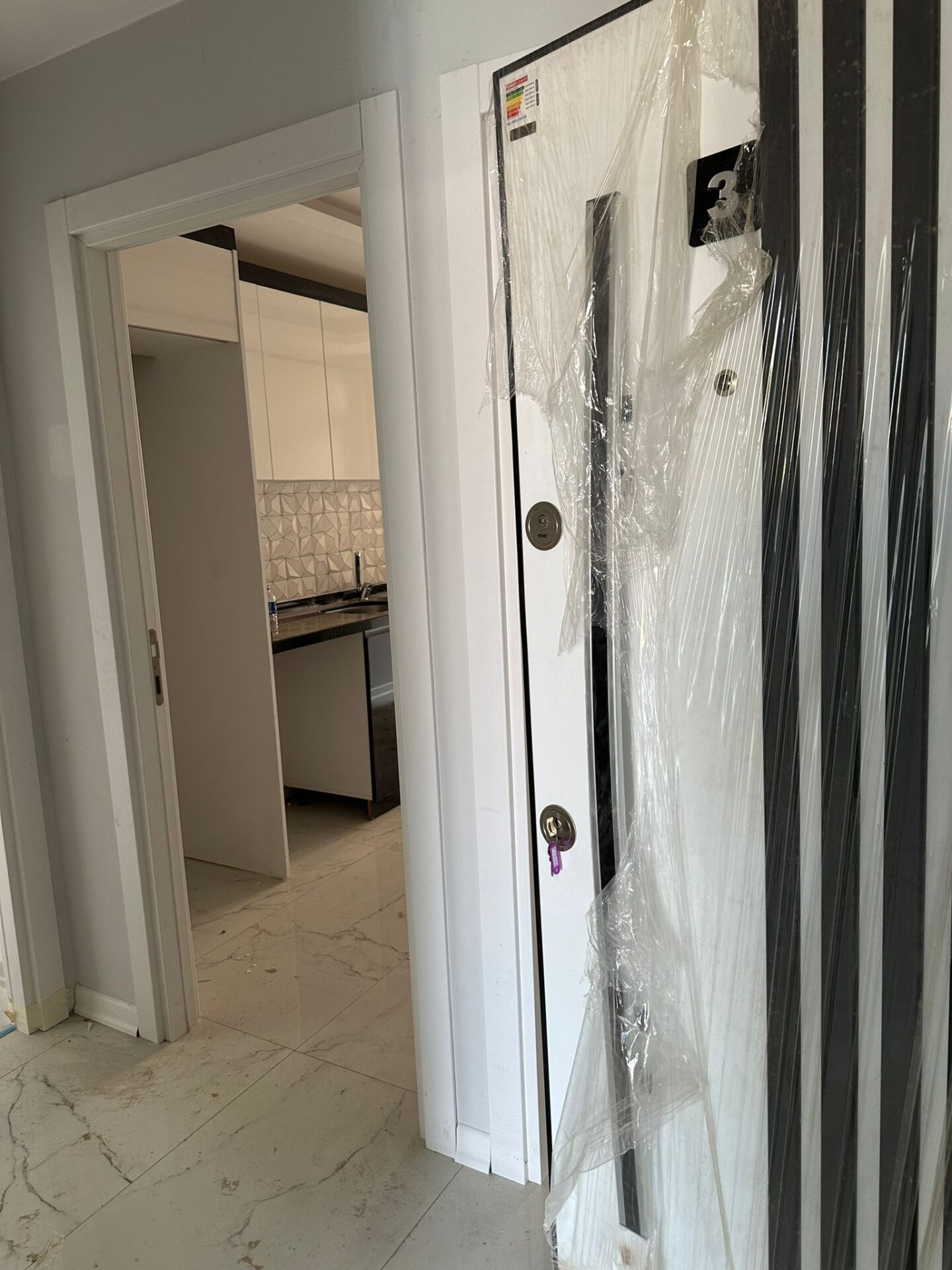 FIRSAT YENİDOĞAN SON DURAK YÜRÜME MESAFESİ 2+1 ARA KAT SATILIK