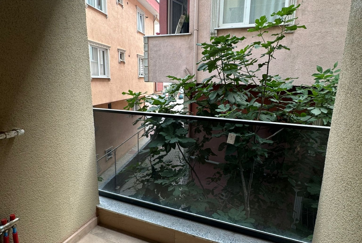 FIRSAT YENİDOĞAN SON DURAK YÜRÜME MESAFESİ 2+1 ARA KAT SATILIK