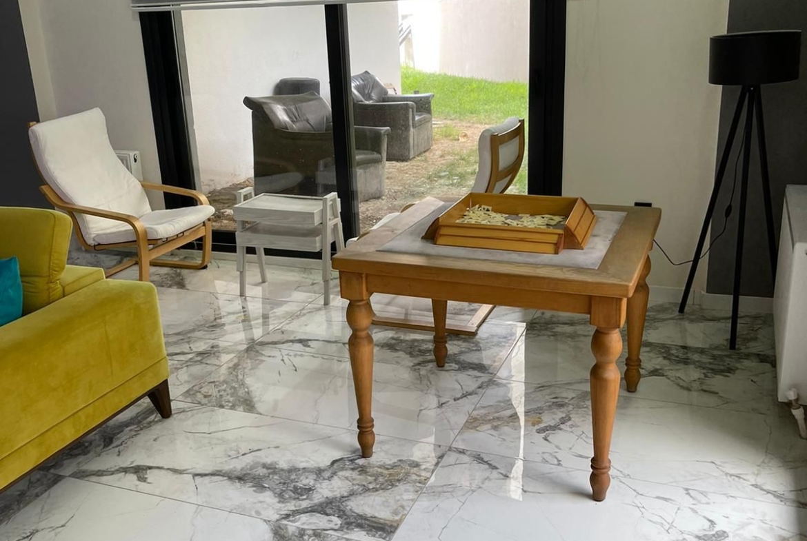 ŞİLE MERKEZ’DE EŞYALI 80M2 1+1 KİRALIK DAİRE