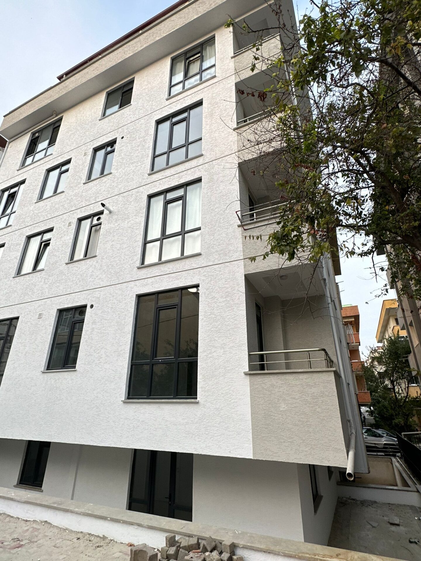 ÇEKMEKÖY METROYA YÜRÜME MESAFESİ SATILIK SIFIR 3+1 FIRSATI