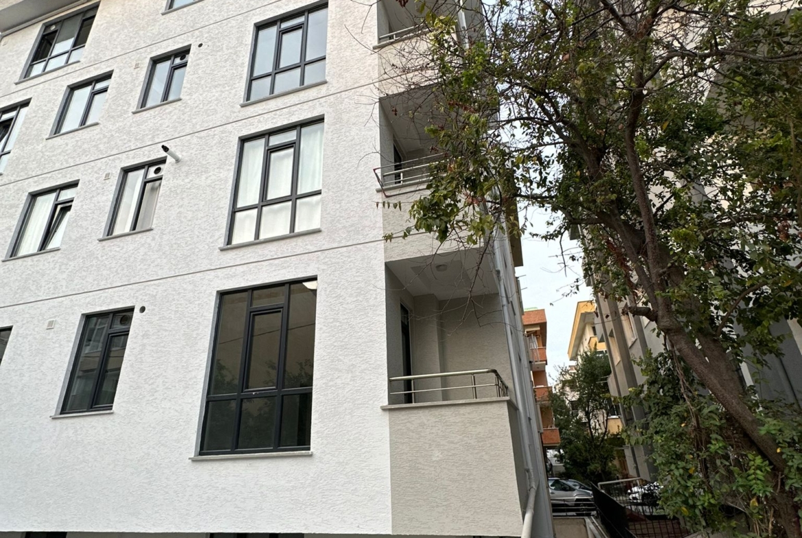 ÇEKMEKÖY METROYA YÜRÜME MESAFESİ SATILIK SIFIR 3+1 FIRSATI