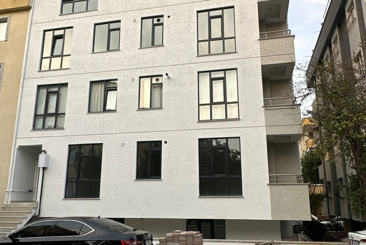 ÇEKMEKÖY METROYA YÜRÜME MESAFESİ SATILIK SIFIR 3+1 FIRSATI