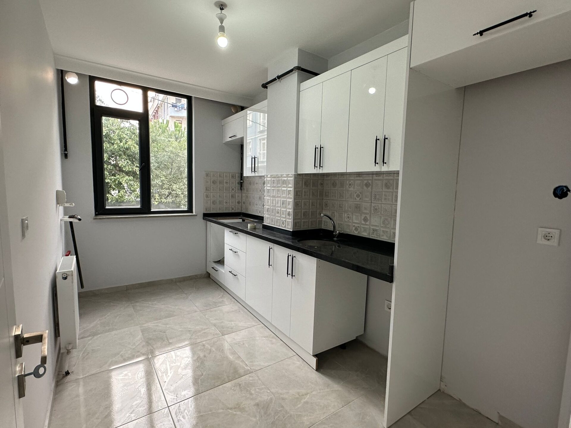 ÇEKMEKÖY METROYA YÜRÜME MESAFESİ SATILIK SIFIR 110M2 2+1 FIRSATI