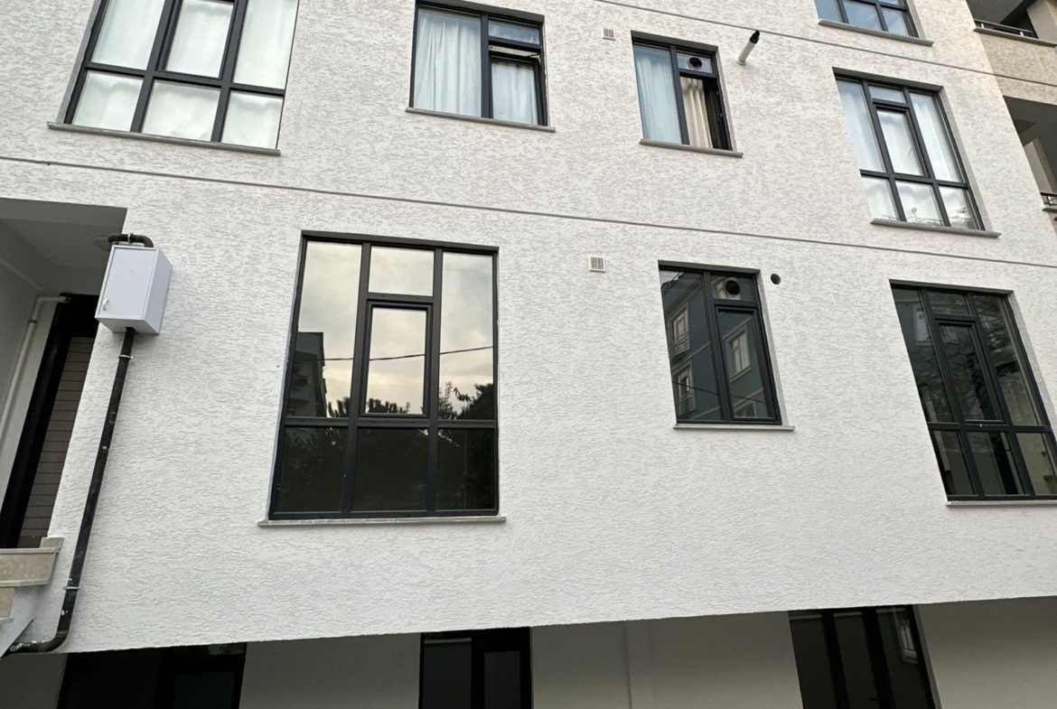 ÇEKMEKÖY METROYA YÜRÜME MESAFESİ SATILIK SIFIR 3+1 FIRSATI