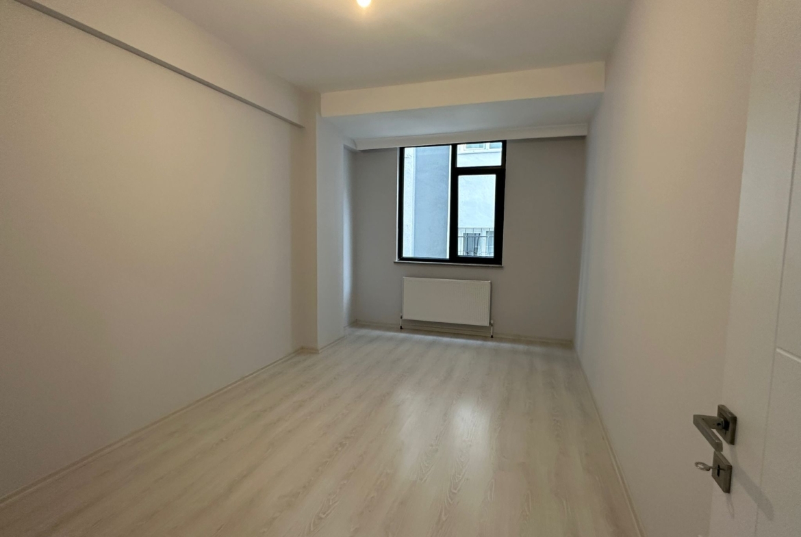 ÇEKMEKÖY METROYA YÜRÜME MESAFESİ SATILIK SIFIR 110M2 2+1 FIRSATI