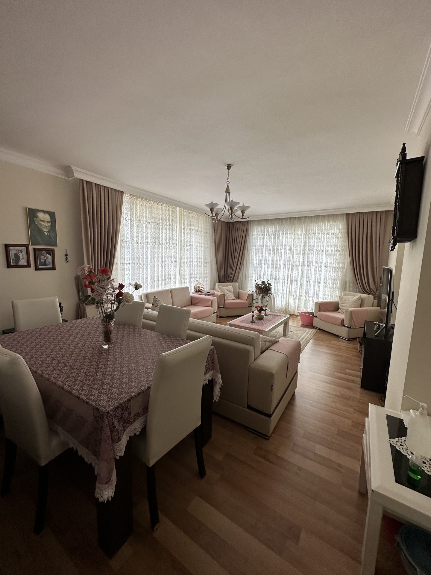 INSIDE THE SITE WITH POOL FRONT ISKANLI 3+1 ARAKAT FLAT FOR SALE