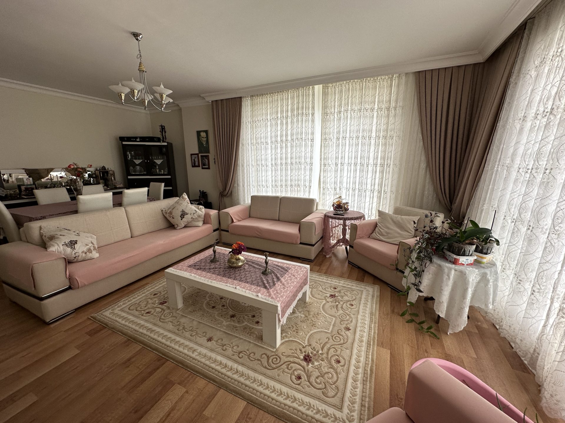 INSIDE THE SITE WITH POOL FRONT ISKANLI 3+1 ARAKAT FLAT FOR SALE