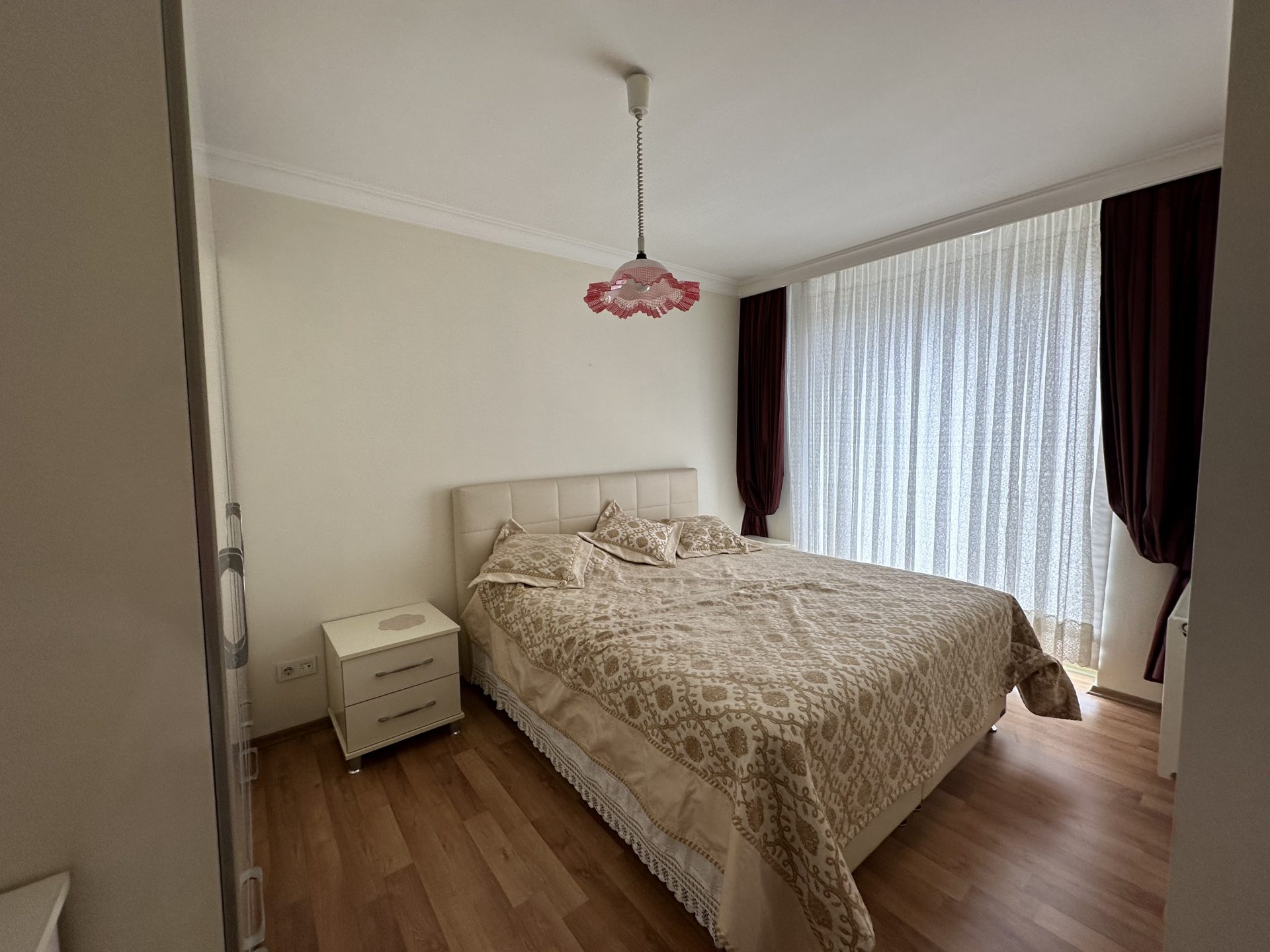 INSIDE THE SITE WITH POOL FRONT ISKANLI 3+1 ARAKAT FLAT FOR SALE