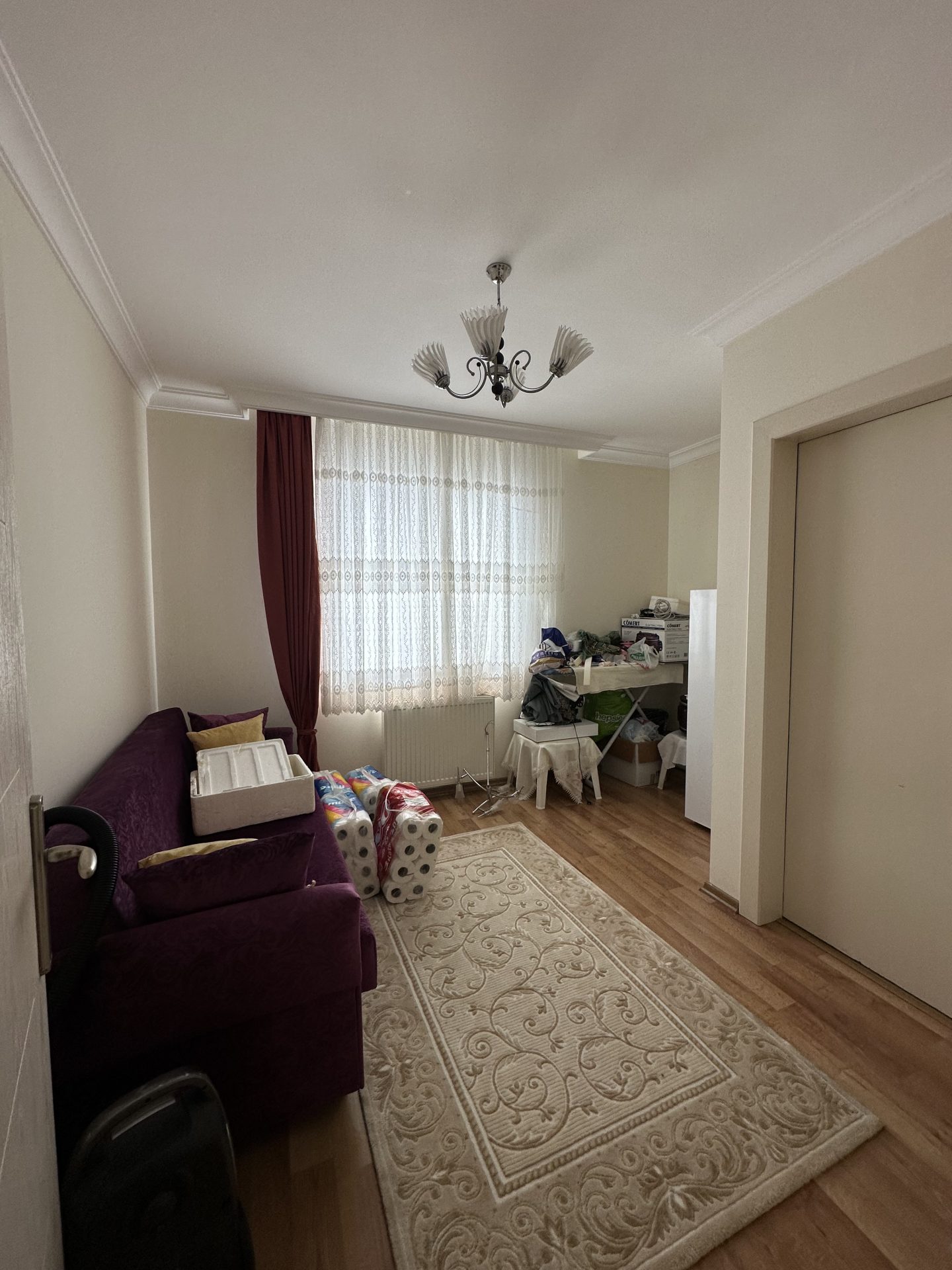 INSIDE THE SITE WITH POOL FRONT ISKANLI 3+1 ARAKAT FLAT FOR SALE