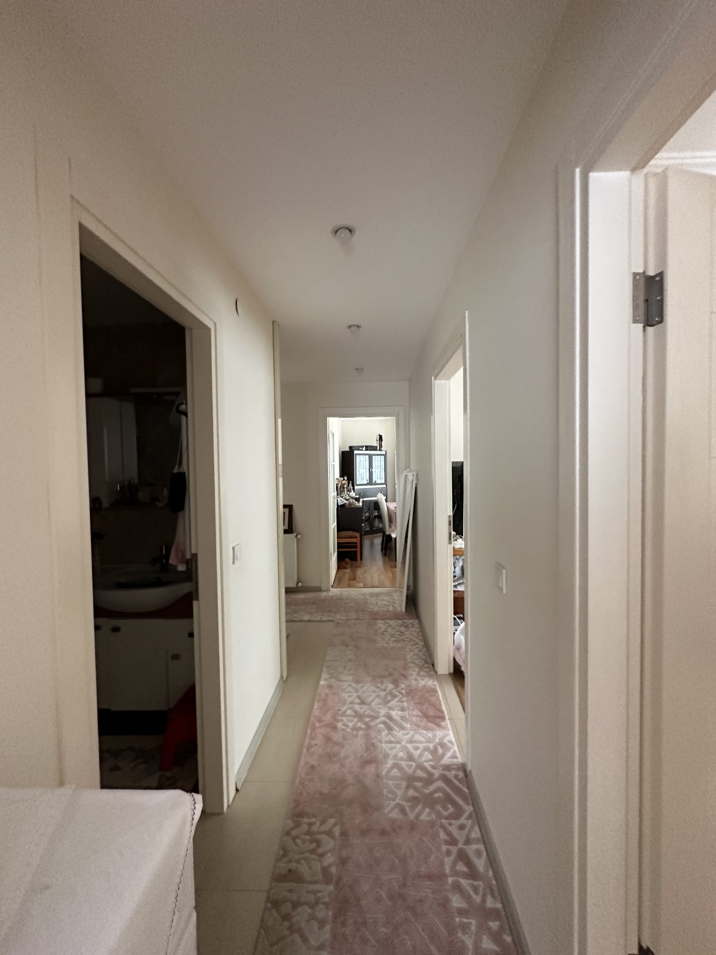 INSIDE THE SITE WITH POOL FRONT ISKANLI 3+1 ARAKAT FLAT FOR SALE