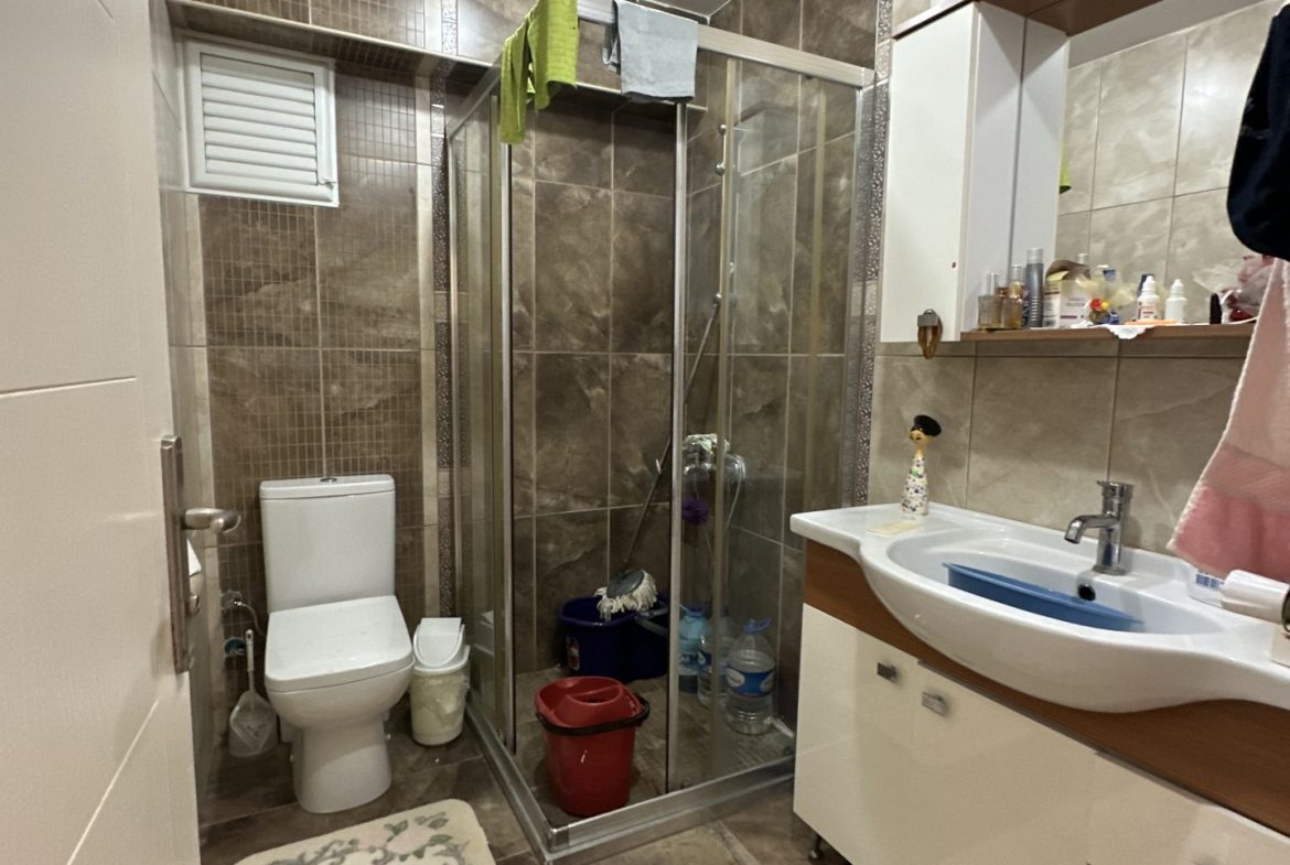 INSIDE THE SITE WITH POOL FRONT ISKANLI 3+1 ARAKAT FLAT FOR SALE