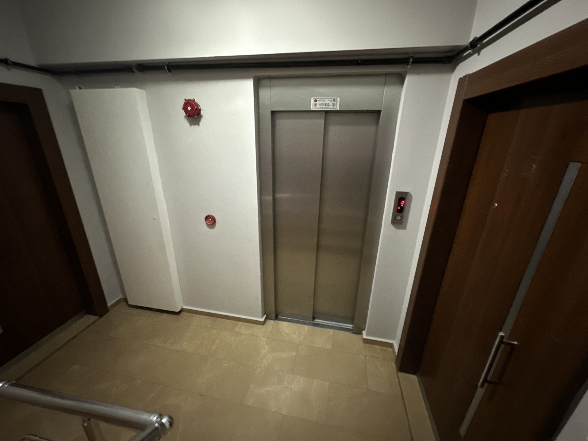 INSIDE THE SITE WITH POOL FRONT ISKANLI 3+1 ARAKAT FLAT FOR SALE